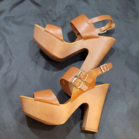 BRECKELLES PLASFORM OPEN TOE BLOCK HEEL SANDAL - Picture 8 of 14